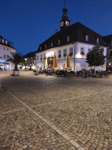 Emmendinger Marktplatz bei Nacht